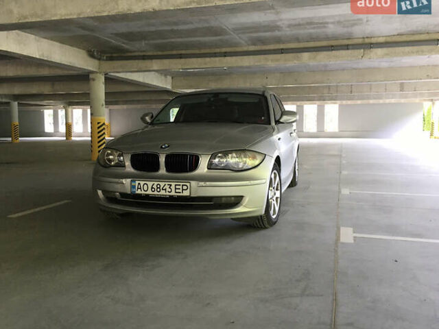 БМВ 1 Серия 2009 в Ужгороде на Automoto.ua Серый БМВ 1 Серия, объемом двигателя 2 л и пробегом 200 тыс. км за 5500 $, фото 10 на Automoto.ua