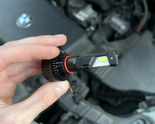 Серый БМВ 1 Серия, объемом двигателя 2 л и пробегом 312 тыс. км за 6200 $, фото 22 на Automoto.ua