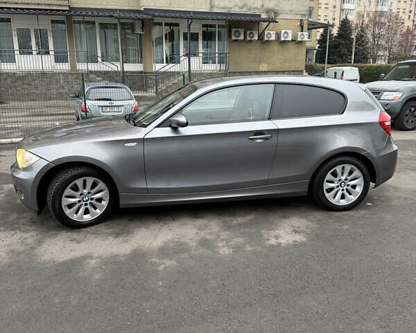 Серый БМВ 1 Серия, объемом двигателя 2 л и пробегом 170 тыс. км за 6300 $, фото 3 на Automoto.ua