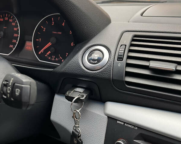 Серый БМВ 1 Серия, объемом двигателя 2 л и пробегом 312 тыс. км за 6200 $, фото 21 на Automoto.ua