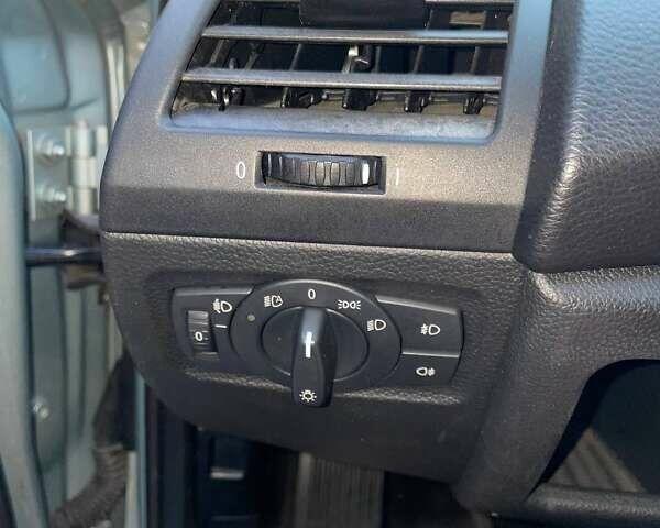 Сірий БМВ 1 Серія, об'ємом двигуна 2 л та пробігом 182 тис. км за 6500 $, фото 8 на Automoto.ua