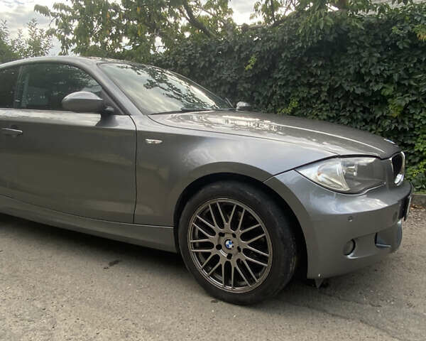 Серый БМВ 1 Серия, объемом двигателя 2 л и пробегом 170 тыс. км за 6800 $, фото 3 на Automoto.ua