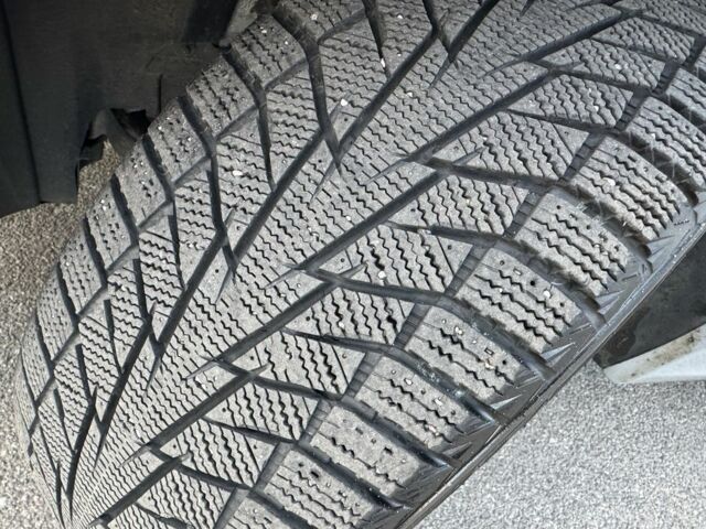 Сірий БМВ 1 Серія, об'ємом двигуна 2 л та пробігом 215 тис. км за 7499 $, фото 18 на Automoto.ua