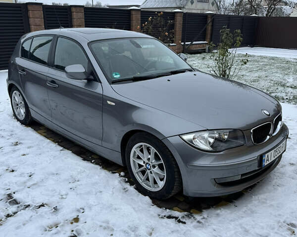 Серый БМВ 1 Серия, объемом двигателя 2 л и пробегом 335 тыс. км за 8800 $, фото 44 на Automoto.ua