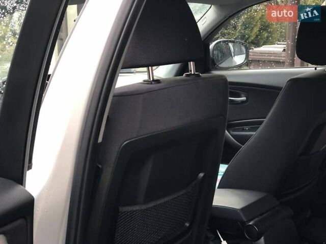 Сірий БМВ 1 Серія, об'ємом двигуна 2 л та пробігом 230 тис. км за 7500 $, фото 3 на Automoto.ua