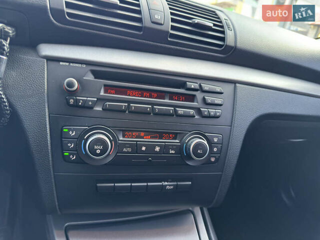 Серый БМВ 1 Серия, объемом двигателя 2 л и пробегом 220 тыс. км за 7400 $, фото 33 на Automoto.ua