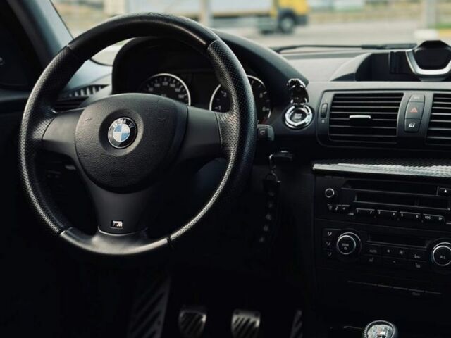 Серый БМВ 1 Серия, объемом двигателя 2 л и пробегом 186 тыс. км за 7600 $, фото 7 на Automoto.ua