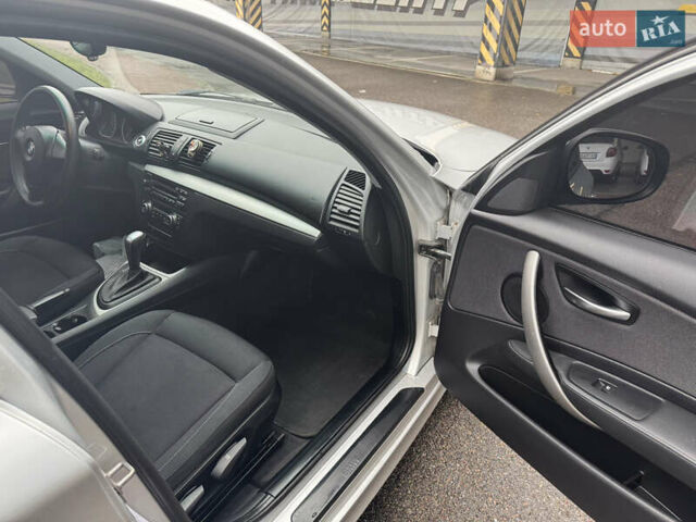 Серый БМВ 1 Серия, объемом двигателя 2 л и пробегом 200 тыс. км за 7550 $, фото 63 на Automoto.ua