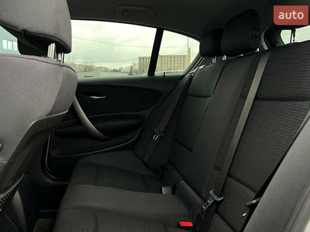 Серый БМВ 1 Серия, объемом двигателя 2 л и пробегом 117 тыс. км за 7650 $, фото 18 на Automoto.ua