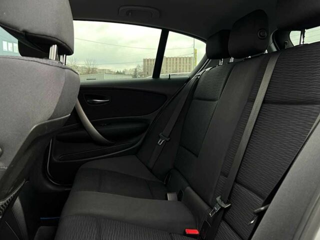 Серый БМВ 1 Серия, объемом двигателя 2 л и пробегом 117 тыс. км за 7650 $, фото 18 на Automoto.ua