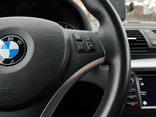 Серый БМВ 1 Серия, объемом двигателя 2 л и пробегом 117 тыс. км за 7650 $, фото 9 на Automoto.ua