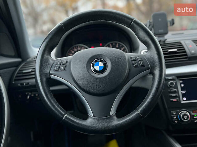 Серый БМВ 1 Серия, объемом двигателя 2 л и пробегом 117 тыс. км за 7650 $, фото 7 на Automoto.ua