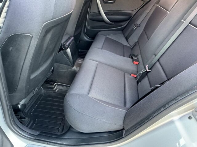 Сірий БМВ 1 Серія, об'ємом двигуна 2 л та пробігом 215 тис. км за 7499 $, фото 9 на Automoto.ua