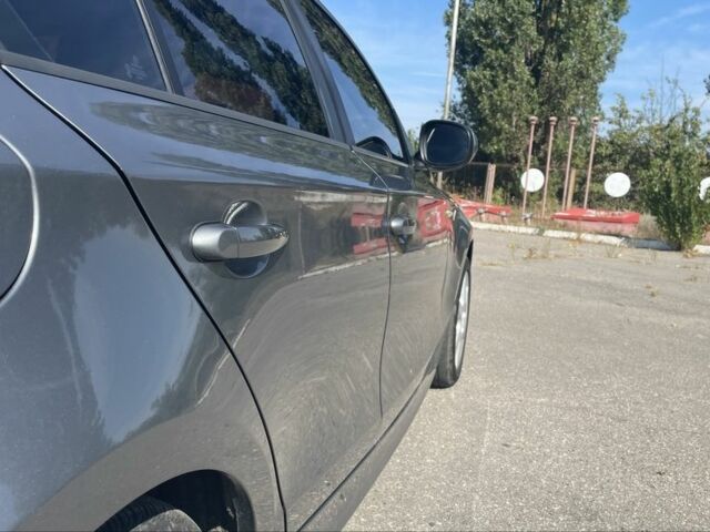 Сірий БМВ 1 Серія, об'ємом двигуна 2 л та пробігом 162 тис. км за 6300 $, фото 18 на Automoto.ua