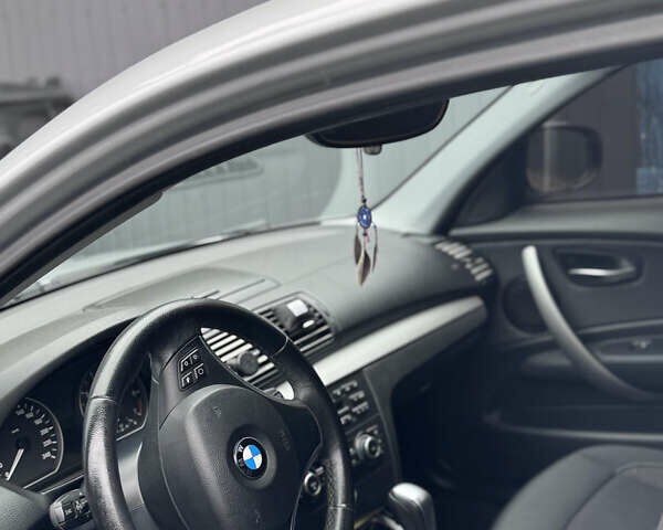 Серый БМВ 1 Серия, объемом двигателя 2 л и пробегом 220 тыс. км за 8500 $, фото 11 на Automoto.ua