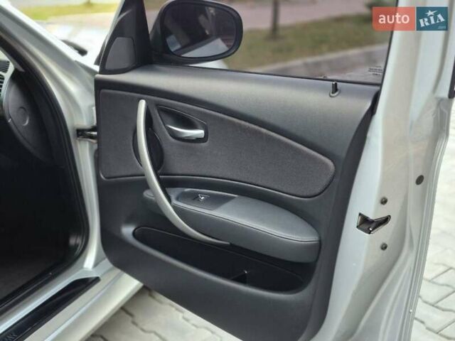 Серый БМВ 1 Серия, объемом двигателя 2 л и пробегом 209 тыс. км за 9500 $, фото 12 на Automoto.ua