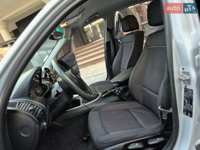 Серый БМВ 1 Серия, объемом двигателя 2 л и пробегом 209 тыс. км за 9500 $, фото 15 на Automoto.ua