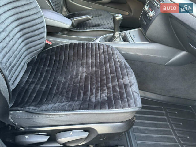 Серый БМВ 1 Серия, объемом двигателя 2 л и пробегом 220 тыс. км за 7400 $, фото 22 на Automoto.ua