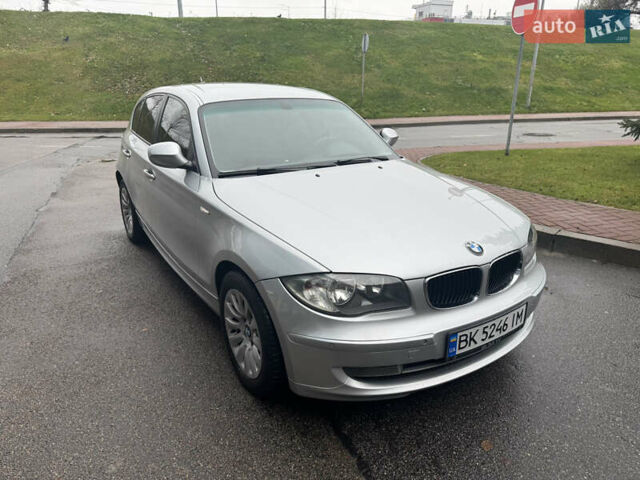 Серый БМВ 1 Серия, объемом двигателя 2 л и пробегом 200 тыс. км за 7550 $, фото 11 на Automoto.ua