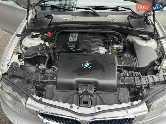 Серый БМВ 1 Серия, объемом двигателя 2 л и пробегом 200 тыс. км за 7550 $, фото 67 на Automoto.ua