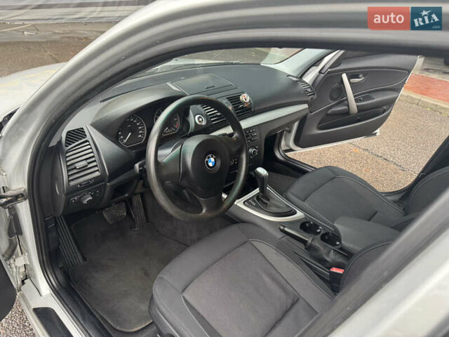 Серый БМВ 1 Серия, объемом двигателя 2 л и пробегом 200 тыс. км за 7550 $, фото 55 на Automoto.ua