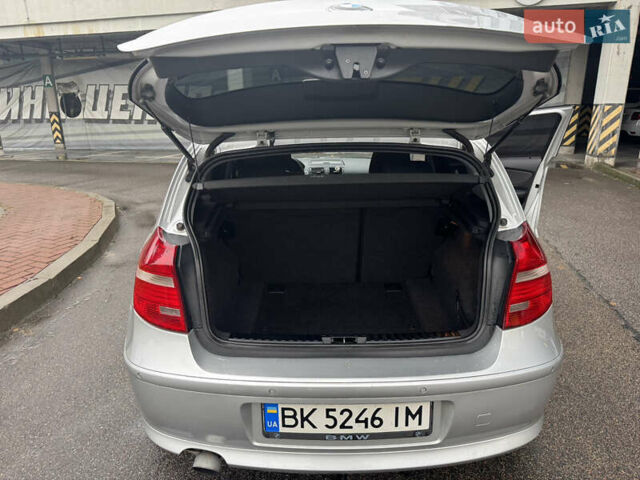 Серый БМВ 1 Серия, объемом двигателя 2 л и пробегом 200 тыс. км за 7550 $, фото 53 на Automoto.ua