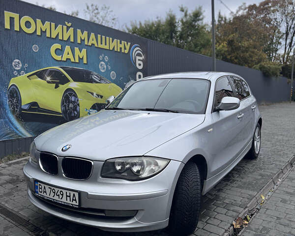Серый БМВ 1 Серия, объемом двигателя 2 л и пробегом 220 тыс. км за 8500 $, фото 1 на Automoto.ua