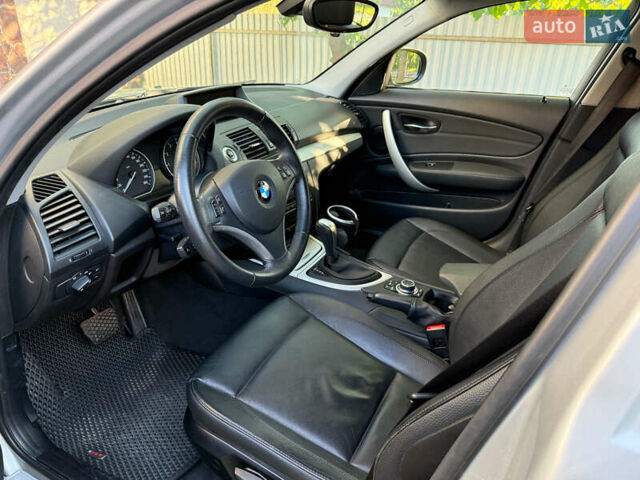 Серый БМВ 1 Серия, объемом двигателя 2 л и пробегом 108 тыс. км за 10900 $, фото 6 на Automoto.ua