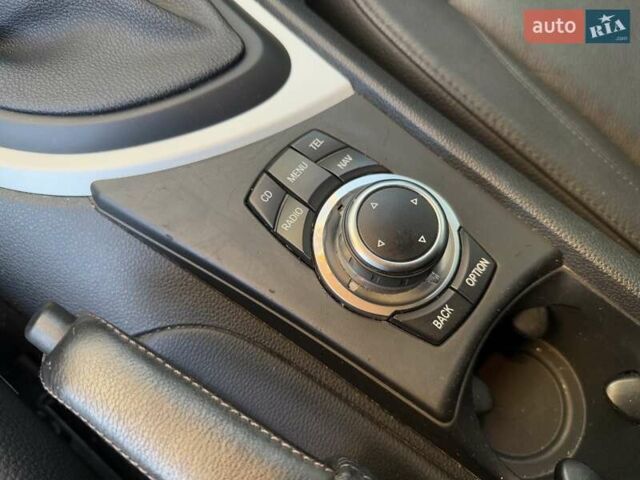 Серый БМВ 1 Серия, объемом двигателя 2 л и пробегом 108 тыс. км за 10900 $, фото 9 на Automoto.ua