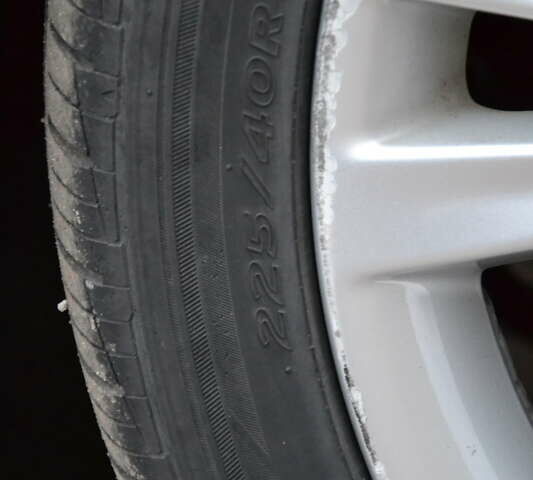 Сірий БМВ 1 Серія, об'ємом двигуна 2 л та пробігом 123 тис. км за 13500 $, фото 17 на Automoto.ua