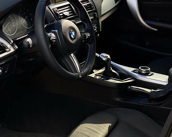 Серый БМВ 1 Серия, объемом двигателя 1.6 л и пробегом 270 тыс. км за 9999 $, фото 20 на Automoto.ua