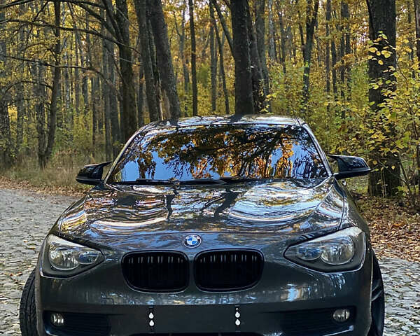 Серый БМВ 1 Серия, объемом двигателя 1.6 л и пробегом 270 тыс. км за 10800 $, фото 3 на Automoto.ua