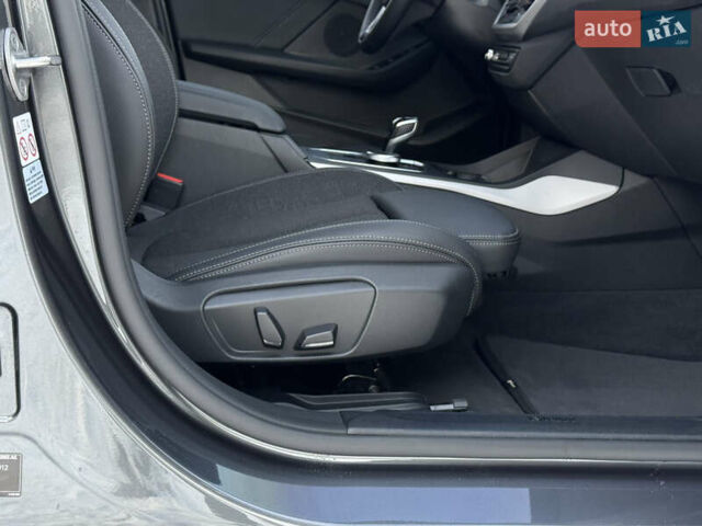 Сірий БМВ 1 Серія, об'ємом двигуна 2 л та пробігом 40 тис. км за 25500 $, фото 24 на Automoto.ua