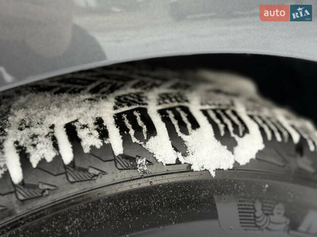 Сірий БМВ 1 Серія, об'ємом двигуна 2 л та пробігом 40 тис. км за 25500 $, фото 84 на Automoto.ua