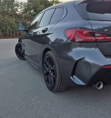 Серый БМВ 1 Серия, объемом двигателя 2 л и пробегом 92 тыс. км за 30500 $, фото 6 на Automoto.ua