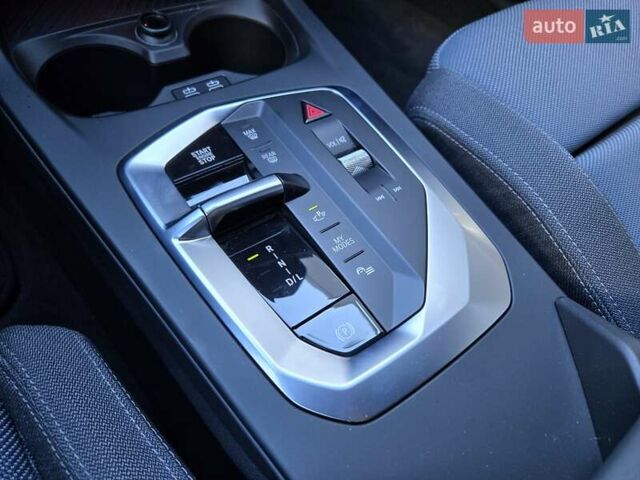 Серый БМВ 1 Серия, объемом двигателя 1.5 л и пробегом 1 тыс. км за 35038 $, фото 12 на Automoto.ua