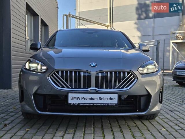 Серый БМВ 1 Серия, объемом двигателя 1.5 л и пробегом 1 тыс. км за 35038 $, фото 4 на Automoto.ua