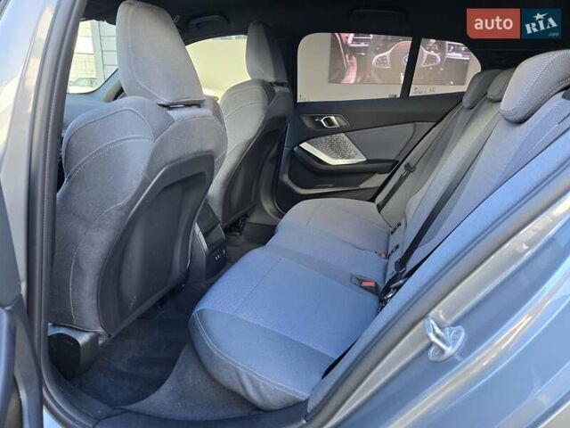 Серый БМВ 1 Серия, объемом двигателя 1.5 л и пробегом 1 тыс. км за 35038 $, фото 18 на Automoto.ua