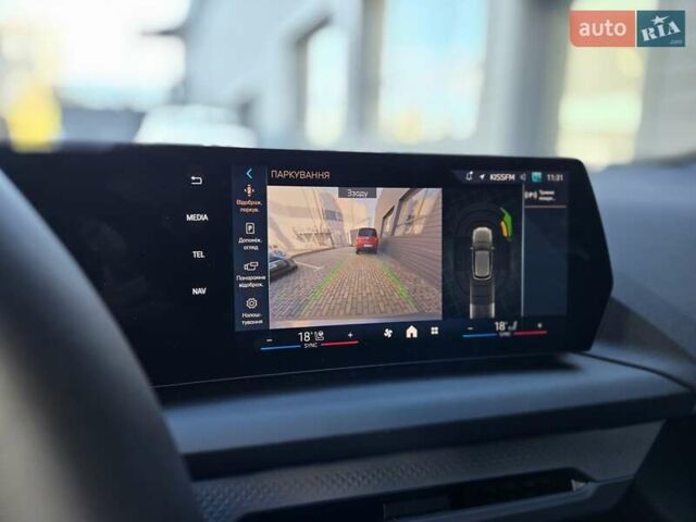 Серый БМВ 1 Серия, объемом двигателя 1.5 л и пробегом 1 тыс. км за 35038 $, фото 13 на Automoto.ua