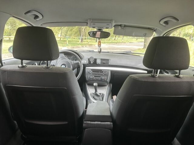 Серый БМВ 1 Серия, объемом двигателя 1.6 л и пробегом 250 тыс. км за 4550 $, фото 8 на Automoto.ua