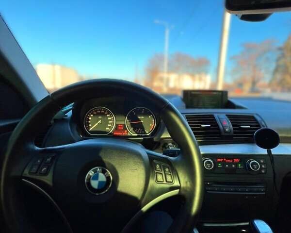 Сірий БМВ 1 Серія, об'ємом двигуна 2 л та пробігом 205 тис. км за 8300 $, фото 10 на Automoto.ua