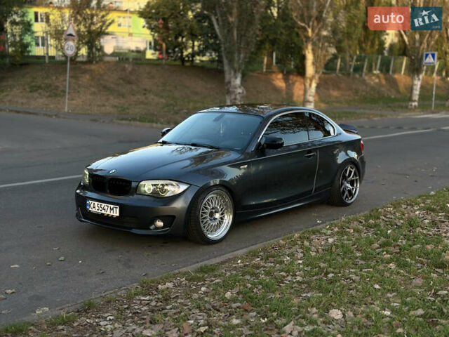 Серый БМВ 1 Серия, объемом двигателя 3 л и пробегом 215 тыс. км за 14500 $, фото 5 на Automoto.ua