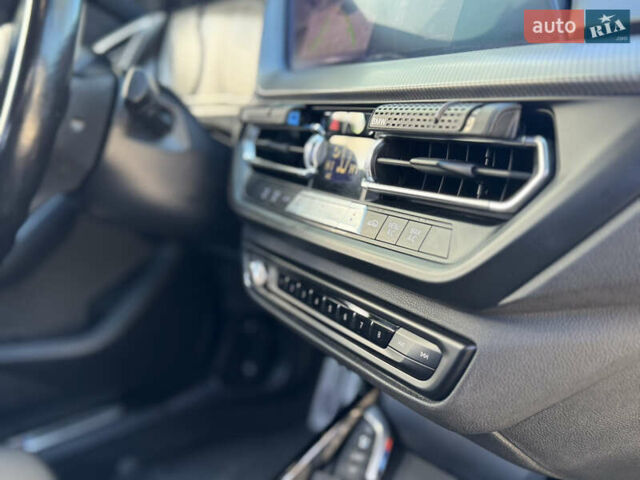 Серый БМВ 1 Серия, объемом двигателя 2 л и пробегом 170 тыс. км за 25000 $, фото 15 на Automoto.ua