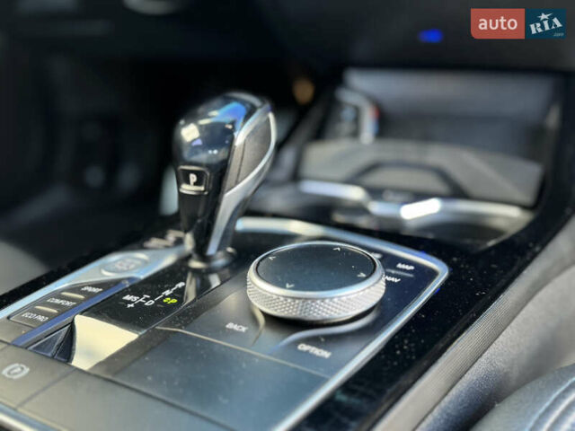 Серый БМВ 1 Серия, объемом двигателя 2 л и пробегом 170 тыс. км за 25000 $, фото 14 на Automoto.ua