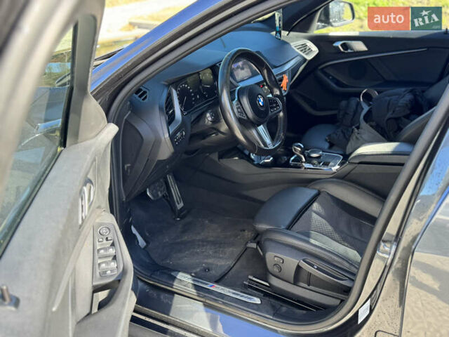 Серый БМВ 1 Серия, объемом двигателя 2 л и пробегом 170 тыс. км за 25000 $, фото 5 на Automoto.ua