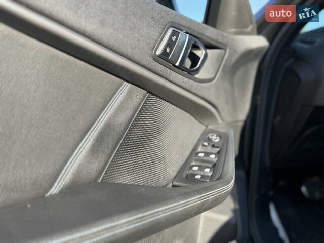 Серый БМВ 1 Серия, объемом двигателя 2 л и пробегом 170 тыс. км за 25000 $, фото 6 на Automoto.ua