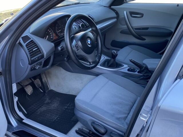 Синий БМВ 1 Серия, объемом двигателя 0 л и пробегом 285 тыс. км за 6099 $, фото 5 на Automoto.ua