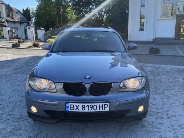 Синий БМВ 1 Серия, объемом двигателя 0 л и пробегом 285 тыс. км за 6099 $, фото 1 на Automoto.ua