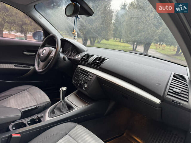 Синий БМВ 1 Серия, объемом двигателя 2 л и пробегом 280 тыс. км за 4650 $, фото 32 на Automoto.ua