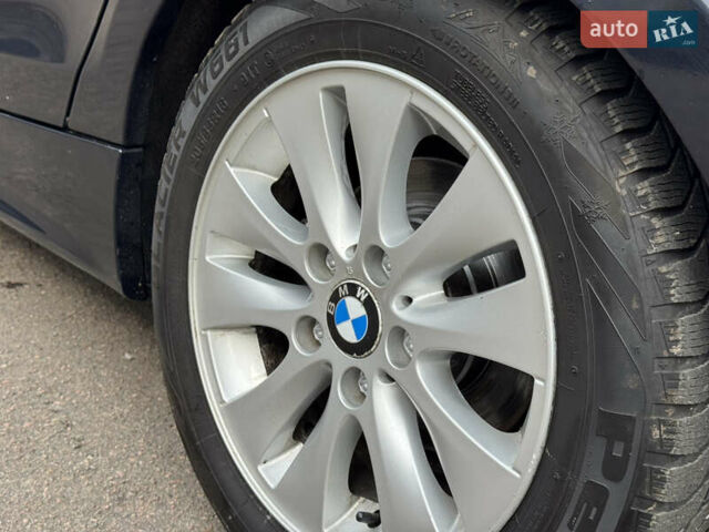 Синий БМВ 1 Серия, объемом двигателя 2 л и пробегом 299 тыс. км за 4999 $, фото 28 на Automoto.ua